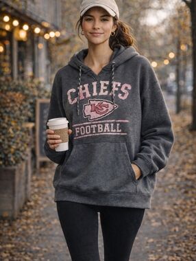 Kansas City Chiefs Pink Hoodie NFL Team Apparel NWT Teens L (11/13)